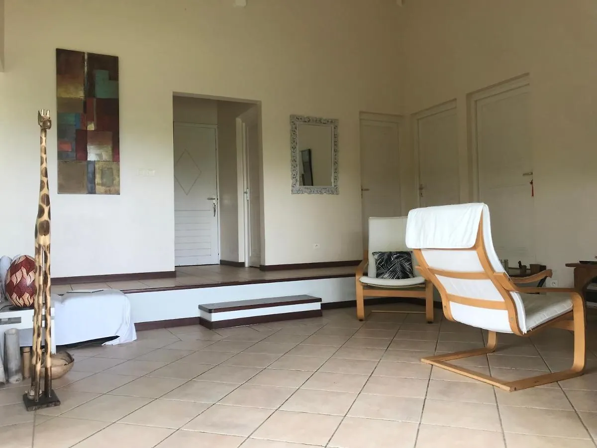 Maison Bord De Mer, Belle Vue, Calme Et Confort Sainte-Anne  Villa